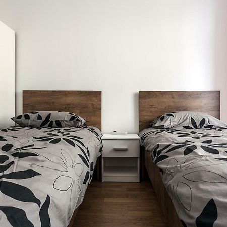 Modern Apartment In Lviv Historic Centre ภายนอก รูปภาพ