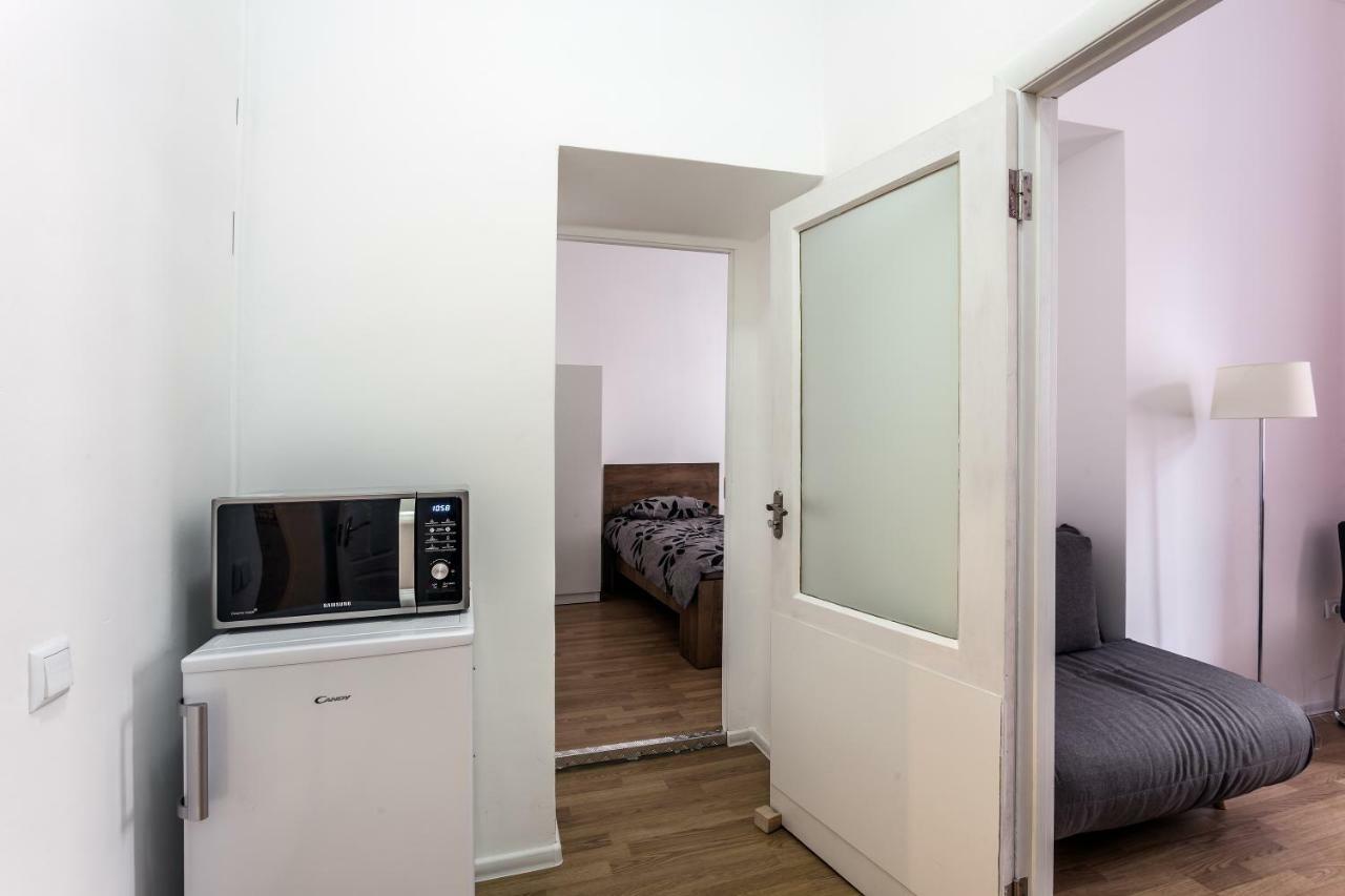 Modern Apartment In Lviv Historic Centre ภายนอก รูปภาพ